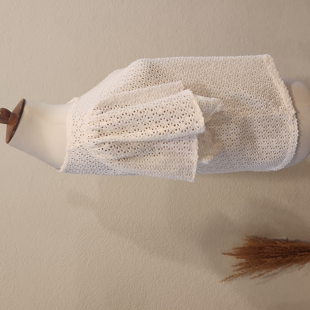 Mqdewell Texture & Thread Eyelet Flutter Sleeve T… - image 3